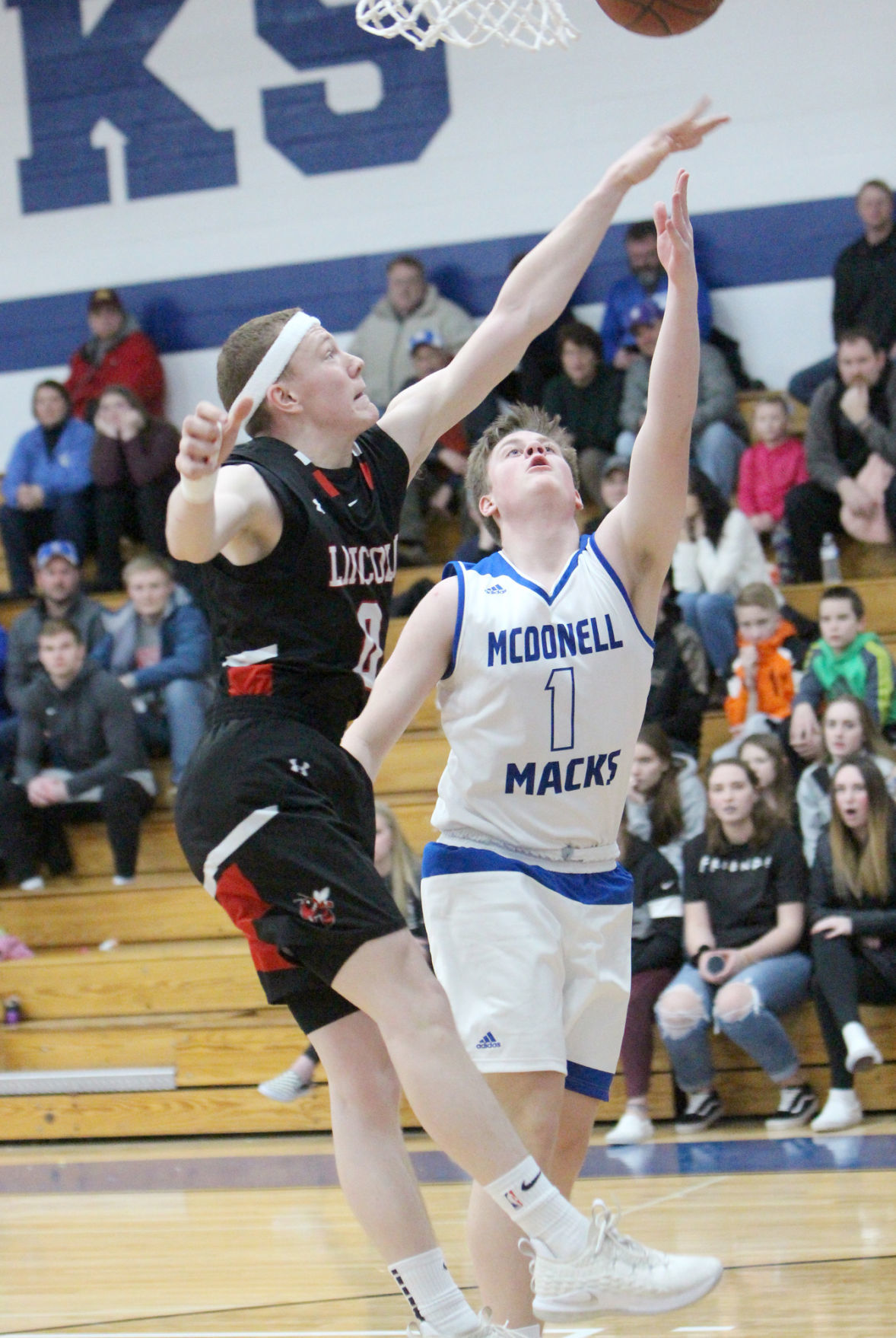 Alma Center Lincoln at McDonell boys basketball 1-18-20